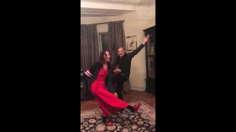 video танец с матильдой святые шнуров и невзоров веселятся sex