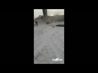 video мужик случайно снял на видео процесс уничтожения его авто sex