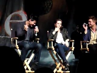 video la twilight convention robert pattinson taylor lautner kristen stewart 061210 breaking dawn talk sex