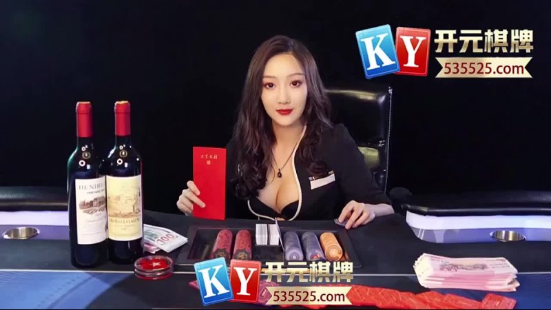 video 在线播放网曝 母子乱伦高三学渣农村乱伦实拍大白天被妈妈放倒吃鸡儿子蘸着妈妈逼水吃苹果第1 mp4 sex