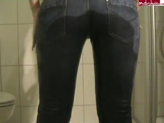 video описалась в джинсах и сапогах оплачу частное фотовидео по теме wet jeans sex