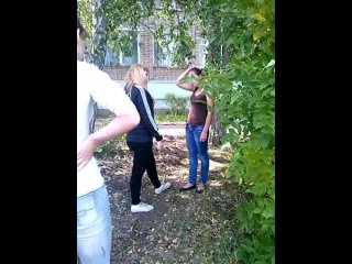 video поставили на колени и пробили лоу кик в голову sex