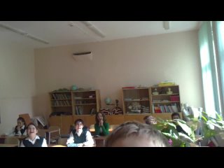 video учительница вышла из класса и оставила люченую камеручто бы потом проверить поведение детейаот что получилось sex
