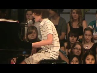 video 18 летний школьник перепевший lady gaga стал суперзвездой youtube sex